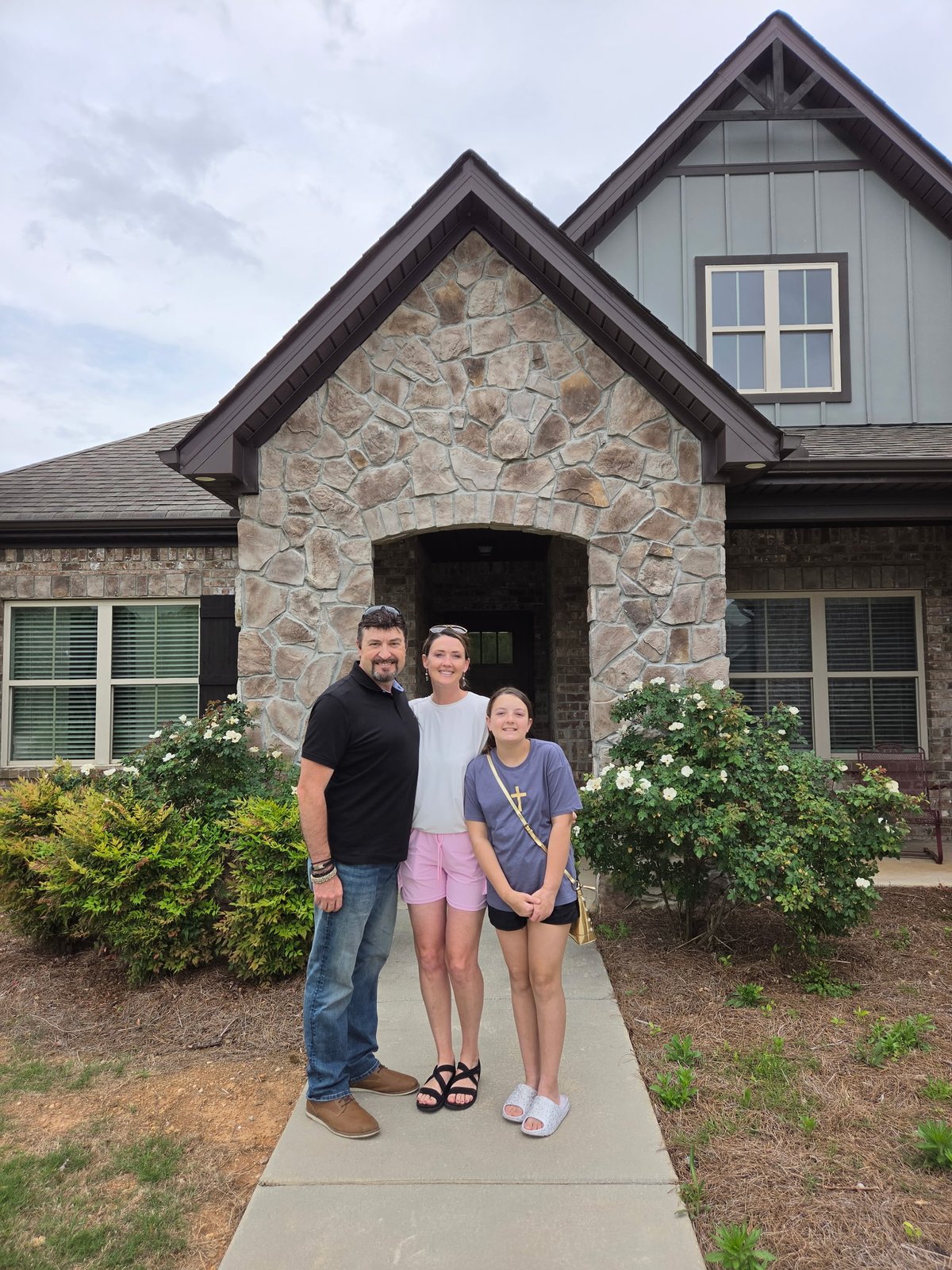 The Earl family at their North Alabama closing